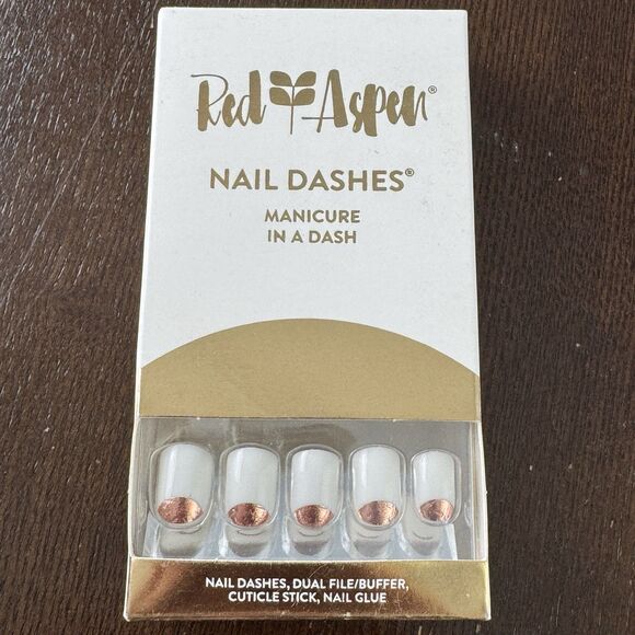 Red Aspen Press On Nails Sol’s Winter Sunrise Nail Dashes Kit w File Stick Glue - Picture 1 of 4
